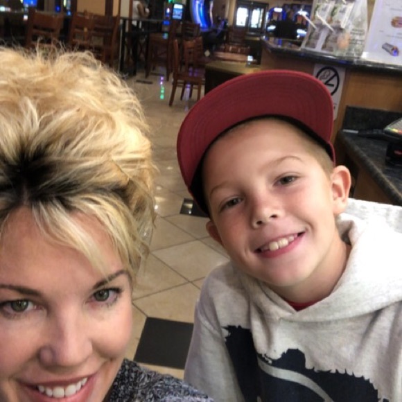 Meet your Posher, Kandy - Picture 4 of 10